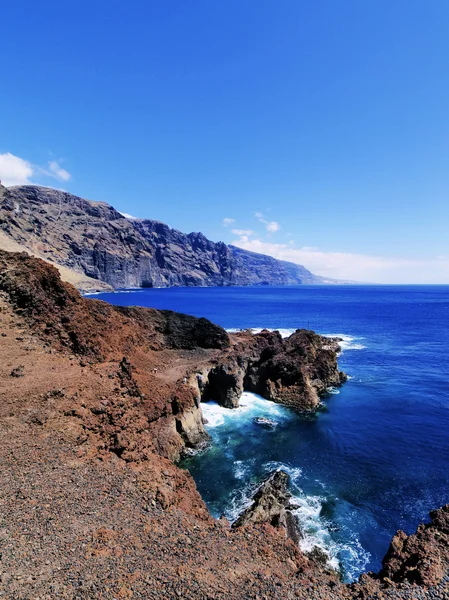 Los gigantes (pohled z punta teno), tenerife, Kanárské ostrovy, Španělsko — Stock fotografie