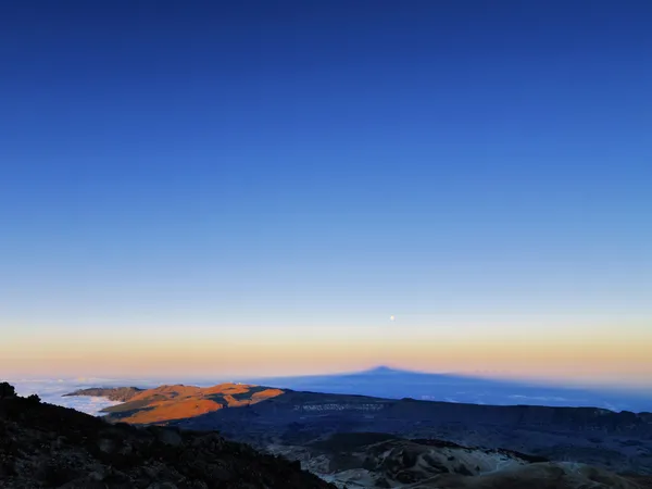 Sunset on Teide, Big Shadow of the Mountain, Canary Islands, Spain — Stock Photo, Image