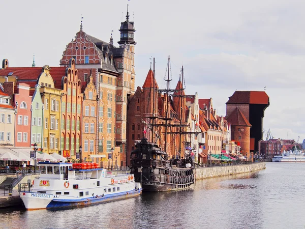 Gdansk stadsgezicht en moltawa rivier in Polen — Stockfoto