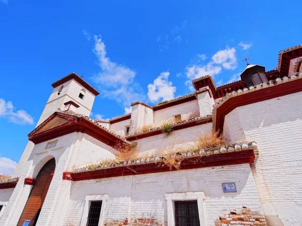 Iglesia de San Cristóbal en Granada, España — Foto de Stock