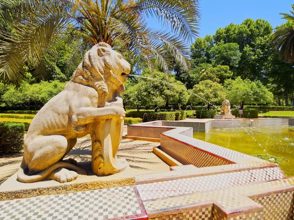 Maria Luisa park i Sevilla, Spanien — Stockfoto