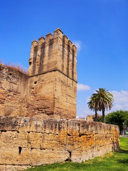 Muren van macarana in Sevilla, Spanje — Stockfoto