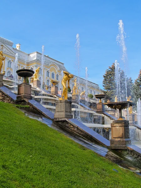 Peterhof en Rusia — Foto de Stock