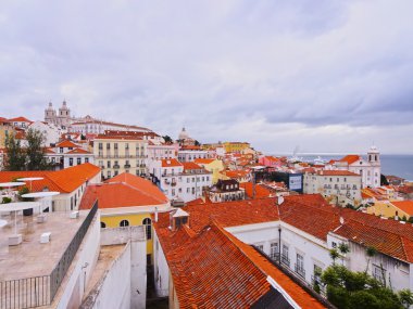 Lizbon Alfama manzarası