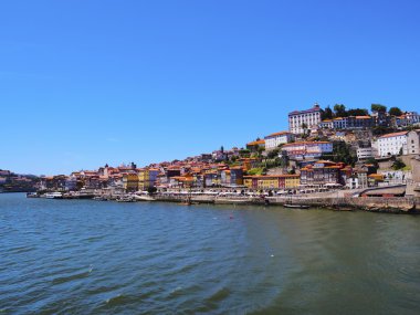 Porto 'daki Douro Nehri