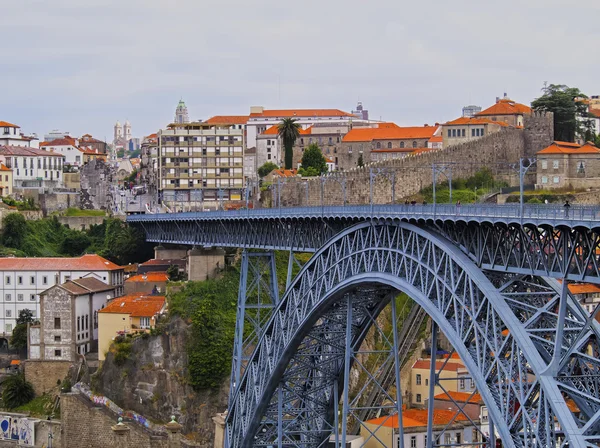 Bron i porto — Stockfoto