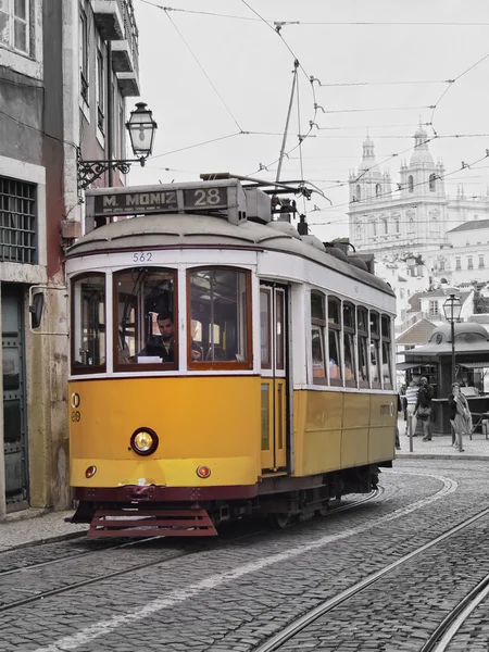 Staré tramvaje v Lisabonu — Stock fotografie