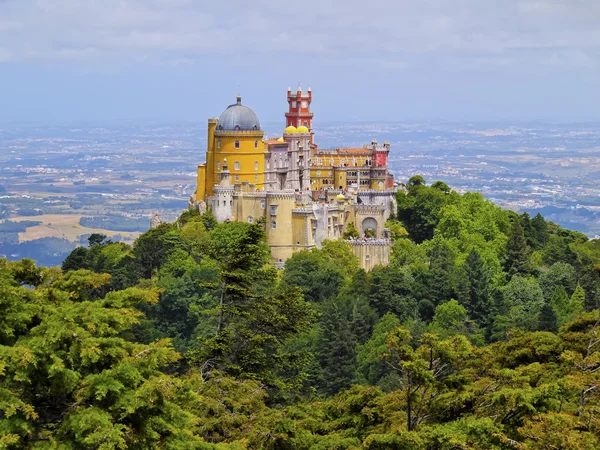 Sintra 'daki Pena Ulusal Sarayı ve Park — Stok fotoğraf