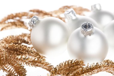 Festival dekorasyonu ile Noel ağacının dalını