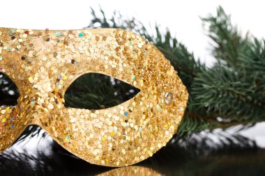 Yeşil çam ağacı ile Noel maske