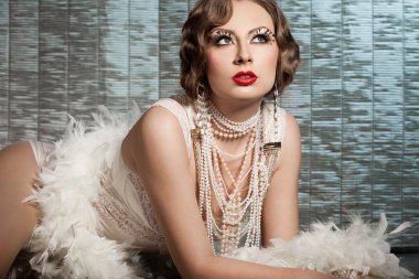 Sanat visage - burlesque ile moda kadın