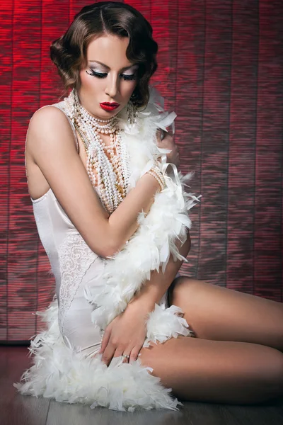 Sanat visage - burlesque ile moda kadın — Stok fotoğraf