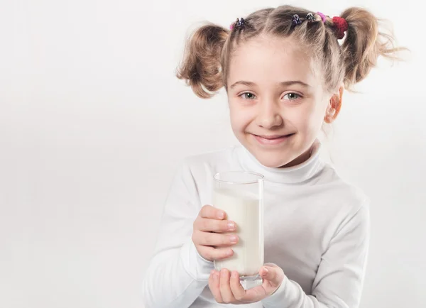 Kleines Mädchen — Stockfoto