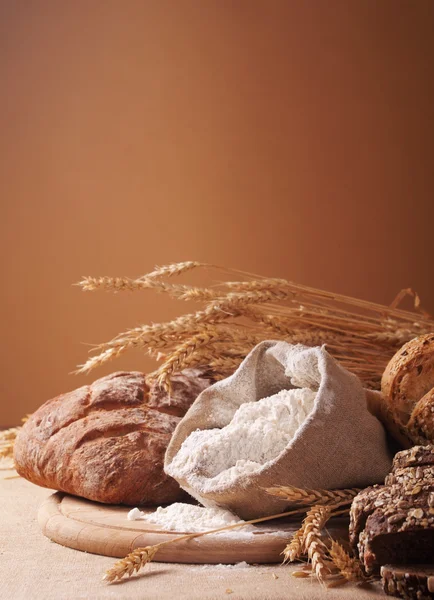 Sortimento de pão assado — Fotografia de Stock