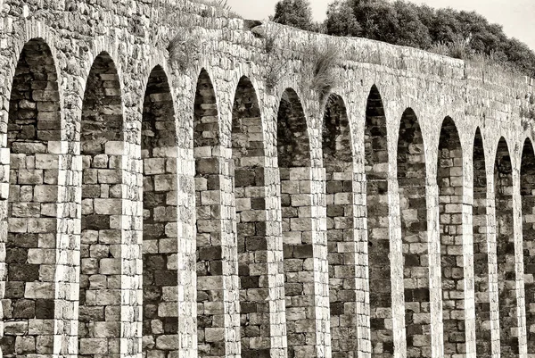 Roman Aqueduct — Stock Photo, Image