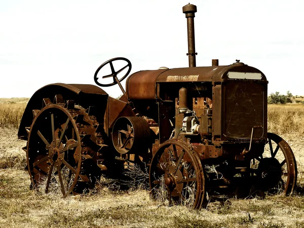 Ancien tracteur — Photo