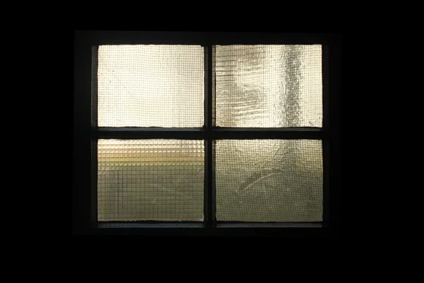 Donkere kamer met raam — Stockfoto