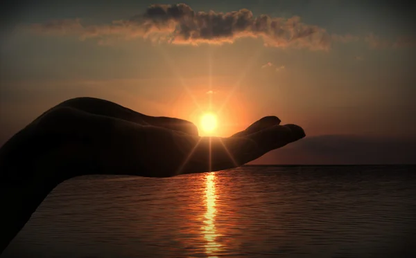 Soarele la mână — Fotografie, imagine de stoc