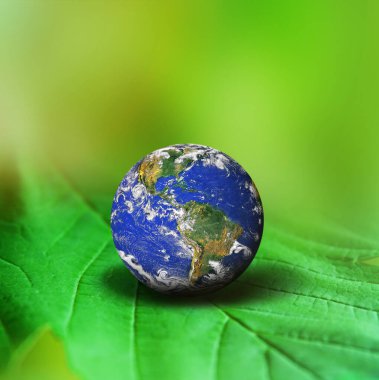 Yeşil Yaprak üzerindeki Dünya Gezegeni, NASA tarafından desteklenen bu görüntünün elementleri