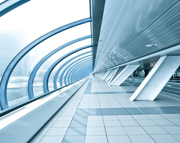 Texturierte blaue Decke im Flughafen — Stockfoto