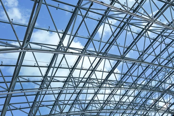 空港内の現代的な天井 — ストック写真