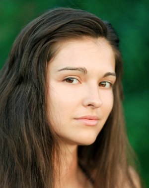 Genç bir kızın portresi