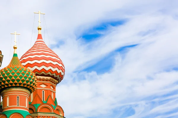 Cupolas of Saint Basil's Cathedral on Red square, Moscow, Russia — Stock Photo, Image