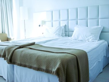 Otel içinde yatak odası