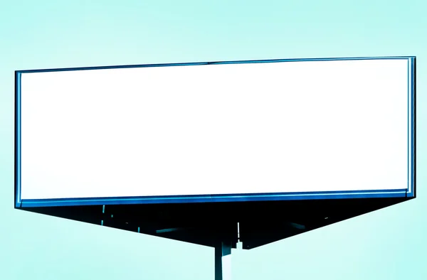 Szerokim tle podświetlane duży billboard puste — Zdjęcie stockowe