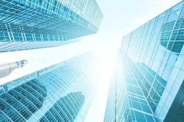 Açık mavi renkli cam yüksek artış gelecek gökdelen ticari modern şehir Binası çelik için panoramik ve potansiyel geniş açı görünümü. İş kavramı başarılı endüstriyel mimari