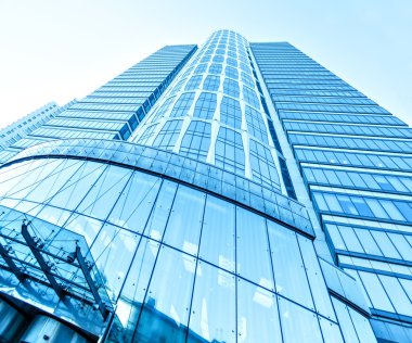 Açık mavi renkli cam yüksek artış gelecek gökdelen ticari modern şehir Binası çelik için panoramik ve potansiyel geniş açı görünümü. İş kavramı başarılı endüstriyel mimari