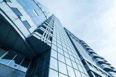 Açık mavi renkli cam yüksek artış gelecek gökdelen ticari modern şehir Binası çelik için panoramik ve potansiyel geniş açı görünümü. İş kavramı başarılı endüstriyel mimari