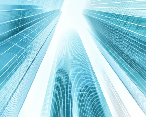 Vista panoramica e prospettiva ampio angolo di acciaio sfondo azzurro di vetro grattacielo edificio grattacielo commerciale moderna città del futuro. Business concept di architettura industriale di successo — Foto Stock