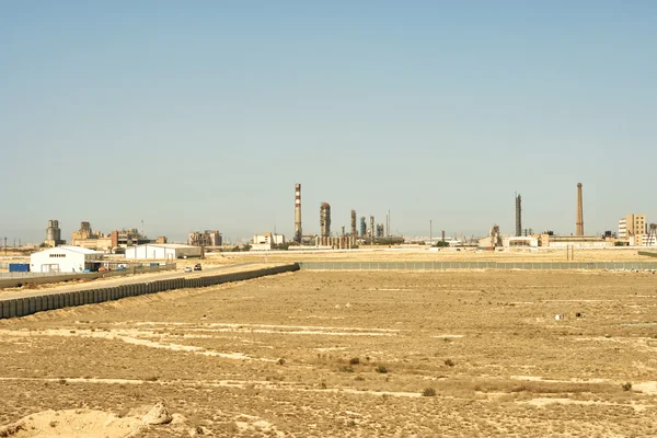 Zona industriale della città di Aktau . — Foto Stock