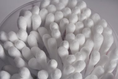 Pamuk temizleme bezi.