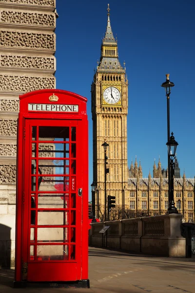 Budka telefoniczna w Westminster — Zdjęcie stockowe