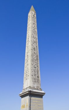 Luksor Dikilitaşı, place de la concorde, paris