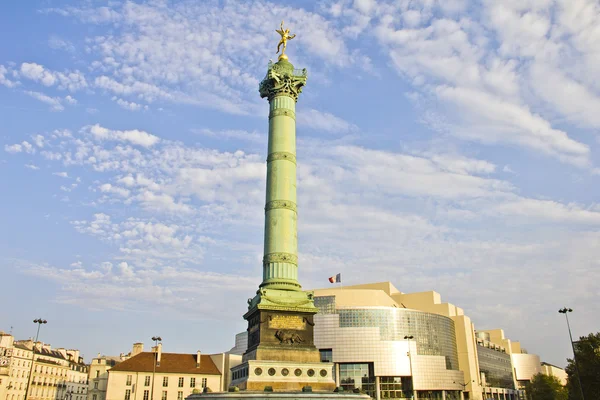 Place de la Bastille és az Opera Bastille, Párizs, Franciaország — Stock Fotó