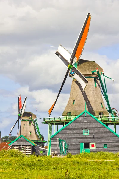 Molinos de viento holandeses —  Fotos de Stock