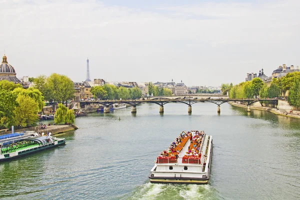 Τον ποταμό Σηκουάνα, Παρίσι — Φωτογραφία Αρχείου