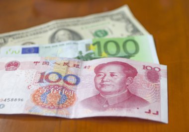 dolar, Euro ve yuan faturaları