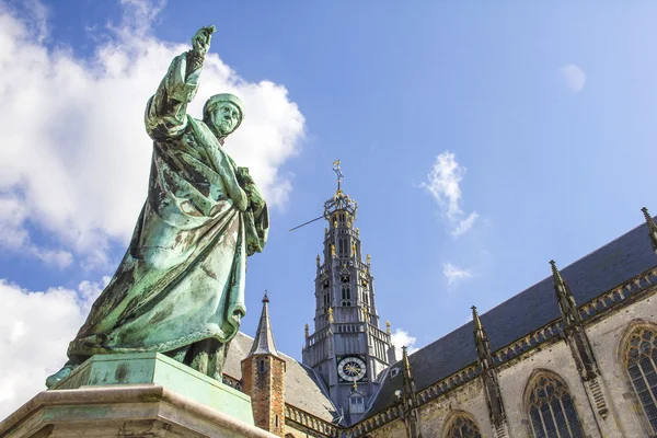 Piazza del mercato di Haarlem, Olanda — Foto Stock