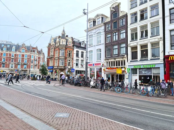 Ámsterdam Países Bajos Octubre 2021 Turistas Caminando Por Las Calles — Foto de Stock