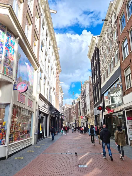 Amsterdam Netherlands October 2021 People Walking Kalverstraat Street Busy Shopping — Stock Photo, Image