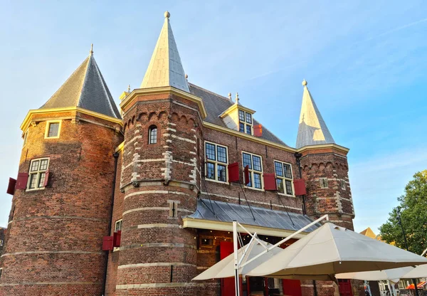 Waag Weeghuis Nieuwmarkt Amsterdam Het Historische Gebouw Oorspronkelijk Een Stadspoort — Stockfoto