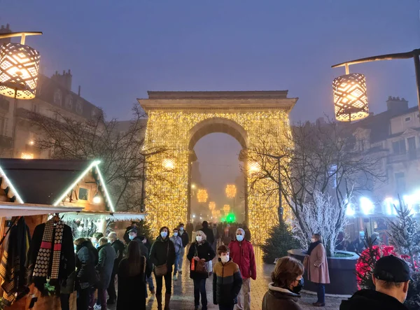 Dijon France December 2022 People Walking Front Porte Guillaume Arch — ストック写真