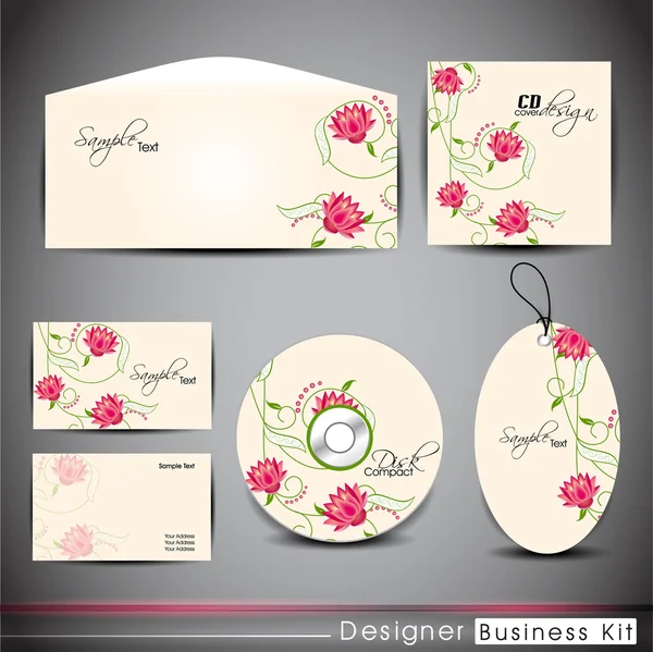 Kit de identidade corporativa profissional ou kit de negócios com design floral para o seu negócio inclui capa de CD, cartão de visita, envelope e etiquetas. EPS 10 . — Vetor de Stock