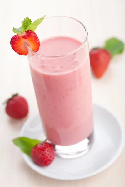Erdbeer-Smoothie — Stockfoto