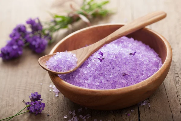 Sal de lavanda de spa — Fotografia de Stock