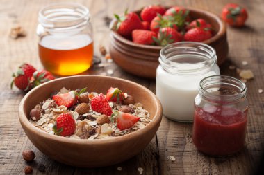 Sağlıklı kahvaltı.